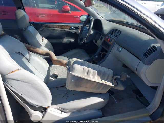 44607421 :رقم المزاد ، WDBLJ65G1YF119136 vin ، 2000 Mercedes-benz Clk 320 مزاد بيع