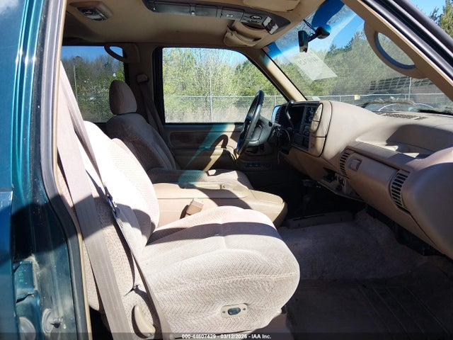 1995 CHEVROLET SUBURBAN 1GNGK26K4SJ390814 Photo 4