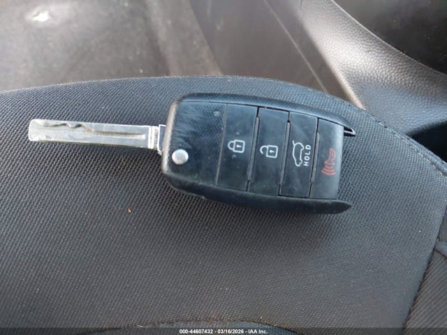 KIA Soul 2016 KNDJN2A24G7273641 Image 11