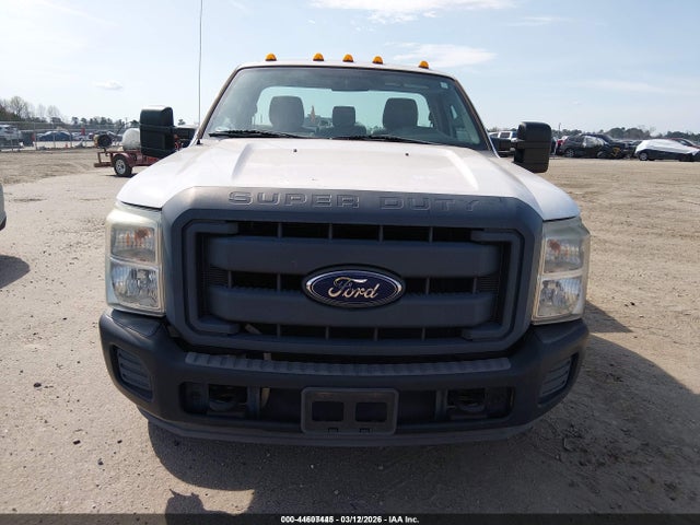 Ford F-350 Chassis Xl 2015 1FDRF3G60FED30813 Image 12