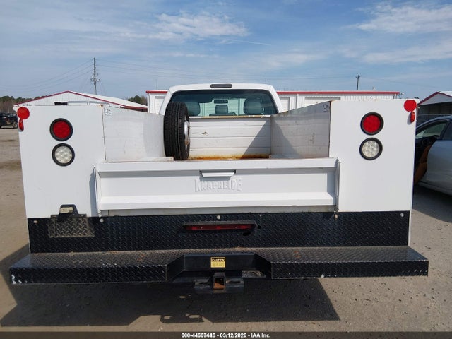 Ford F-350 Chassis Xl 2015 1FDRF3G60FED30813 Image 16