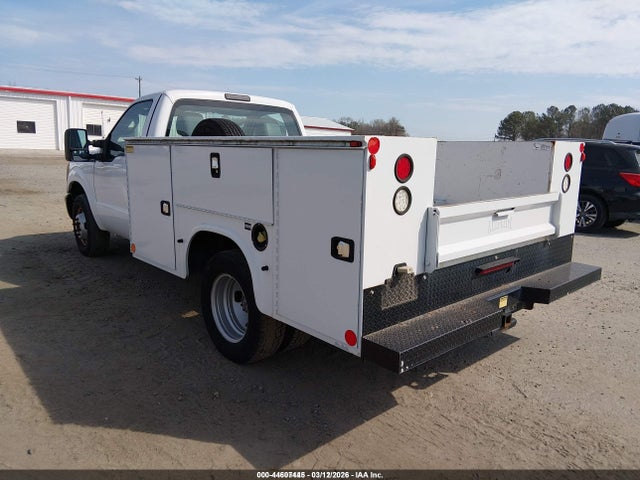 Ford F-350 Chassis Xl 2015 1FDRF3G60FED30813 Image 3