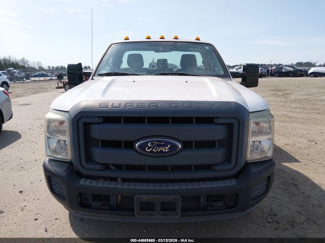 Ford F-350 Chassis Xl 2015 1FDRF3G60FED30813 Image 6