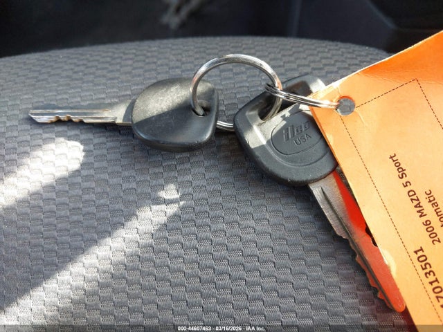 2006 Mazda Mazda5 Touring მანქანა იყიდება აუქციონზე, vin: JM1CR293360111582, აუქციონის ნომერი: 44607463