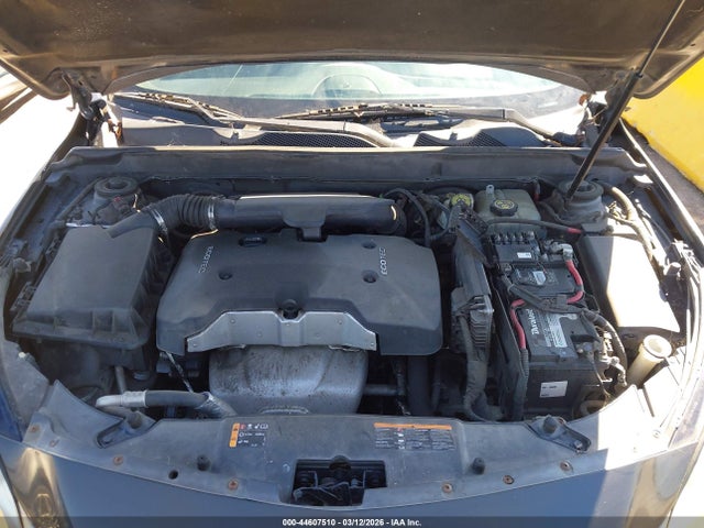 1G11D5SL9FF228929 Chevrolet MALIBU 2LT