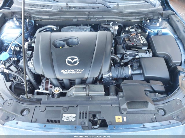 44607509 :رقم المزاد ، 3MZBN1U72JM180777 vin ، 2018 Mazda Mazda3 Sport مزاد بيع