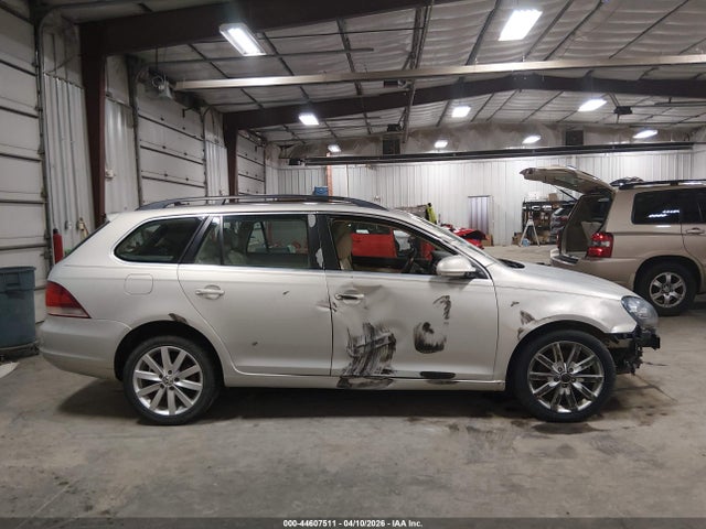 2011 Volkswagen Jetta Sportwagen 2.0l Tdi მანქანა იყიდება აუქციონზე, vin: 3VWPL8AJ5BM624630, აუქციონის ნომერი: 44607511