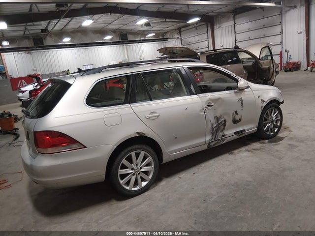 2011 Volkswagen Jetta Sportwagen 2.0l Tdi მანქანა იყიდება აუქციონზე, vin: 3VWPL8AJ5BM624630, აუქციონის ნომერი: 44607511