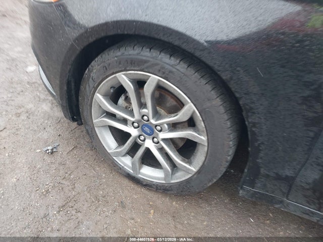 3FA6P0HD9HR153586 Ford FUSION SE