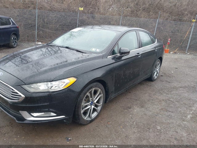 3FA6P0HD9HR153586 Ford FUSION SE