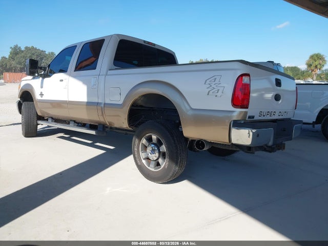 2011 FORD F-250 1FT7W2BT1BEC28577 Photo 2