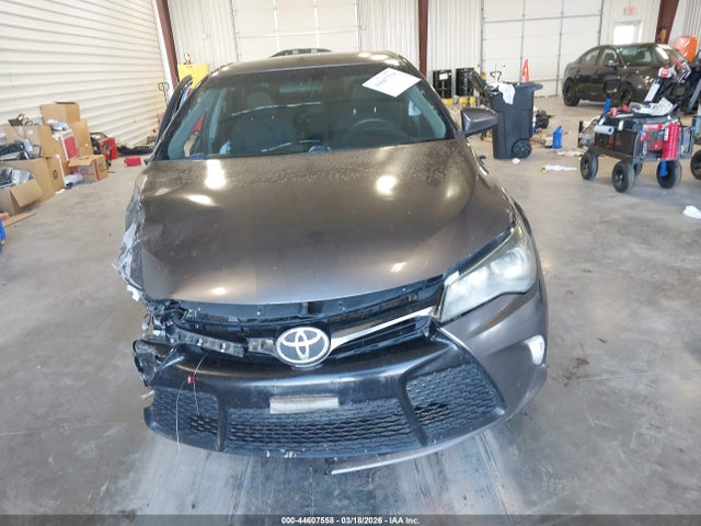 4T1BF1FK0FU975343 Toyota CAMRY SE