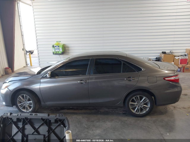 4T1BF1FK0FU975343 Toyota CAMRY SE