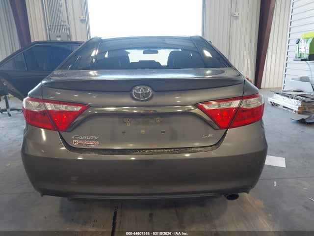 4T1BF1FK0FU975343 Toyota CAMRY SE