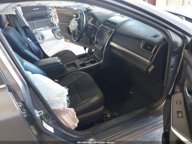 4T1BF1FK0FU975343 Toyota CAMRY SE
