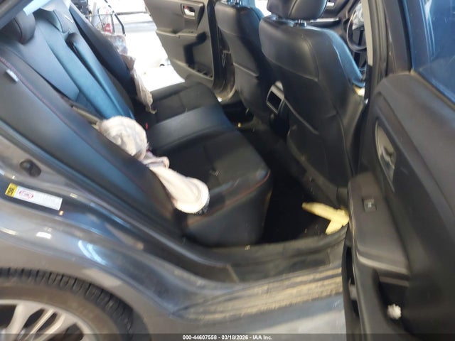 4T1BF1FK0FU975343 Toyota CAMRY SE