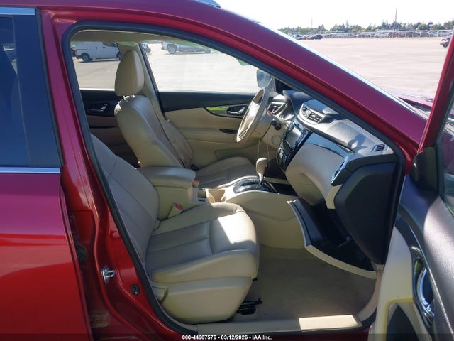 5N1AT2MV6FC775628 Nissan Rogue Sl