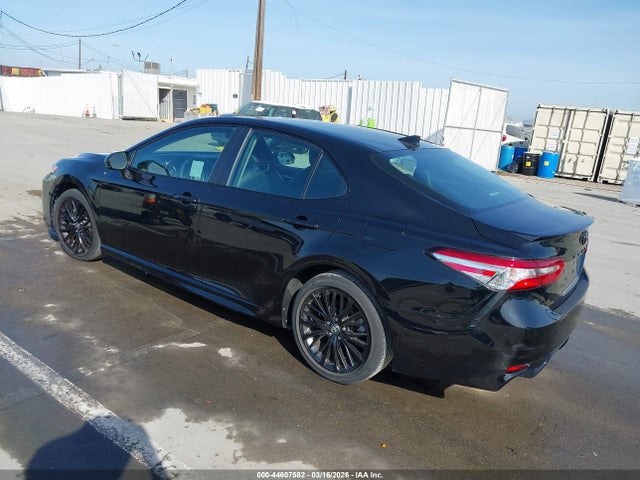 2020 TOYOTA CAMRY 4T1G11AK7LU360005 Photo 2