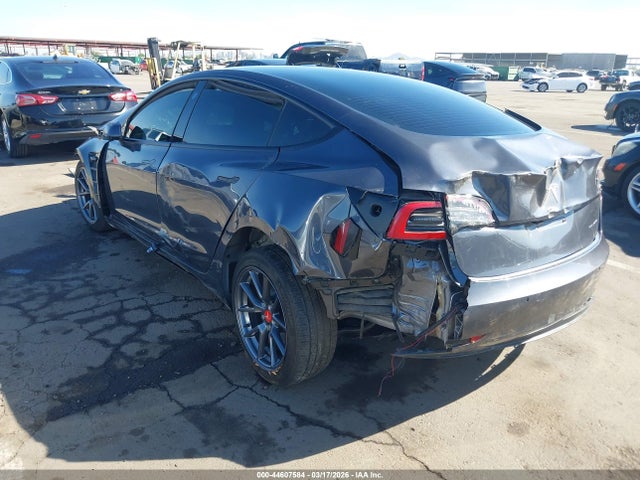 44607584 :رقم المزاد ، 5YJ3E1EB6NF129187 vin ، 2022 Tesla Model 3 Long Range Dual Motor All-wheel Drive مزاد بيع