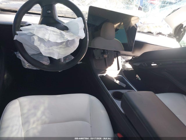 44607584 :رقم المزاد ، 5YJ3E1EB6NF129187 vin ، 2022 Tesla Model 3 Long Range Dual Motor All-wheel Drive مزاد بيع