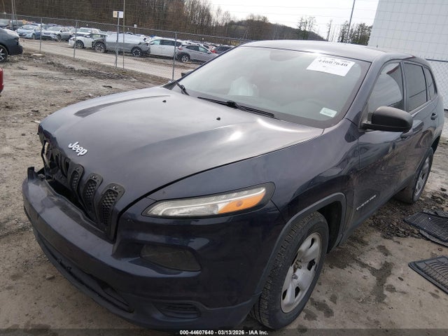 44607640 :رقم المزاد ، 1C4PJLAB6GW200949 vin ، 2016 Jeep Cherokee Sport مزاد بيع
