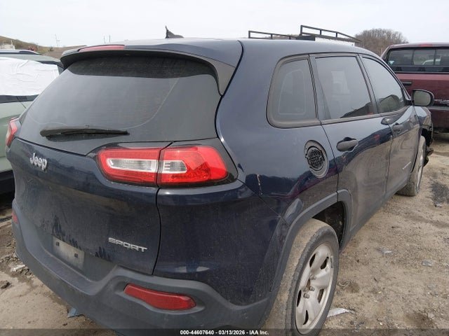 44607640 :رقم المزاد ، 1C4PJLAB6GW200949 vin ، 2016 Jeep Cherokee Sport مزاد بيع