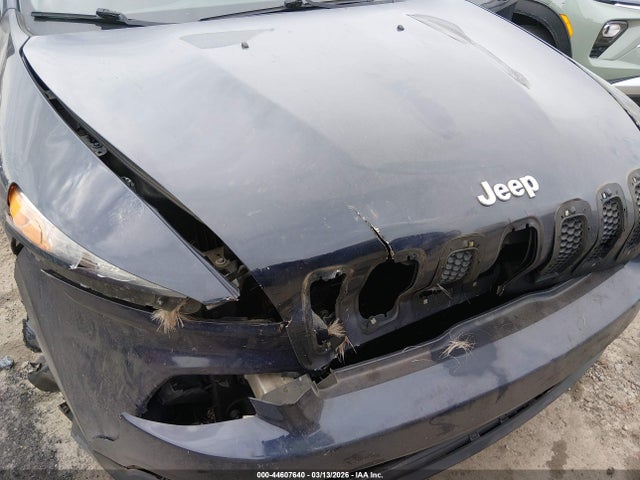 44607640 :رقم المزاد ، 1C4PJLAB6GW200949 vin ، 2016 Jeep Cherokee Sport مزاد بيع