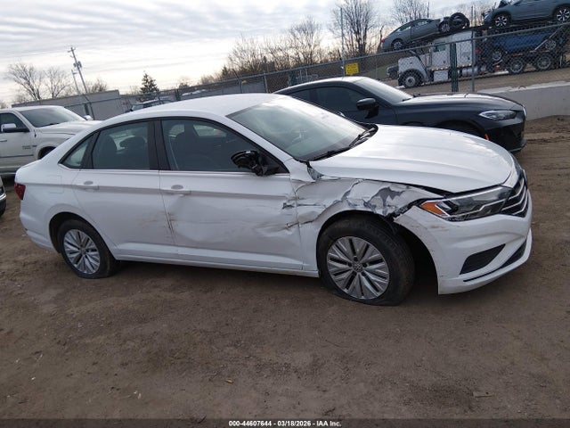 Продаж на аукціоні авто 2019 Volkswagen Jetta 1.4t R-line/1.4t S/1.4t Se, vin: 3VWC57BUXKM074742, номер лоту: 44607644