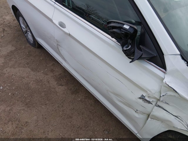 Продаж на аукціоні авто 2019 Volkswagen Jetta 1.4t R-line/1.4t S/1.4t Se, vin: 3VWC57BUXKM074742, номер лоту: 44607644