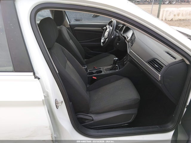Продаж на аукціоні авто 2019 Volkswagen Jetta 1.4t R-line/1.4t S/1.4t Se, vin: 3VWC57BUXKM074742, номер лоту: 44607644