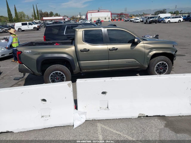 Toyota Tacoma Trd Off Road 2025 3TMLB5JN0SM090958 Image 14