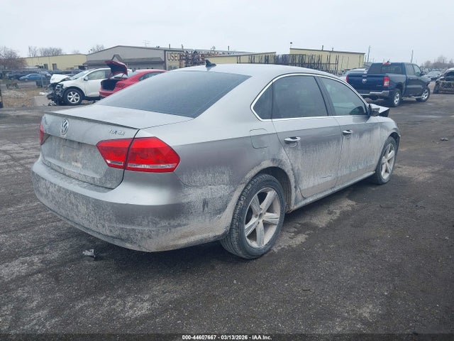 Продаж на аукціоні авто 2012 Volkswagen Passat 2.0l Tdi Se, vin: 1VWBN7A38CC032271, номер лоту: 44607667