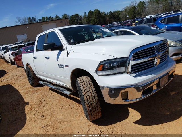 2017 RAM 1500 1C6RR7LT5HS641521