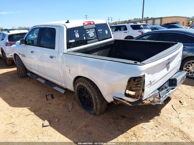 2017 RAM 1500 1C6RR7LT5HS641521 Photo 2