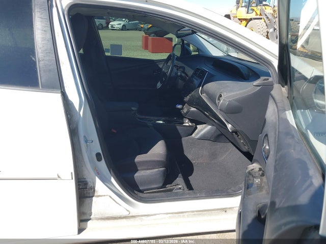 JTDKARFU6H3034779 Toyota Prius