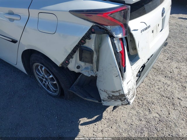 JTDKARFU6H3034779 Toyota Prius