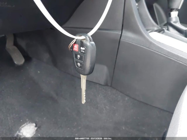 Toyota COROLLA LE 2016 5YFBURHE6GP514906 Image 11