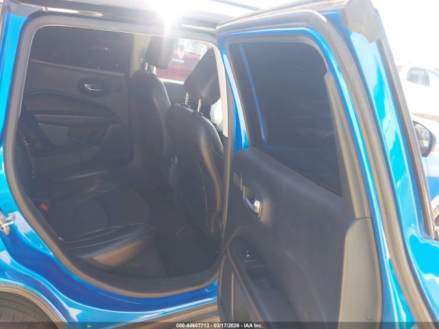 3C4NJCCB4JT124438 Jeep Compass Limited Fwd