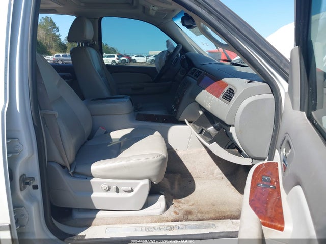 2009 CHEVROLET AVALANCHE 1500 3GNEC32049G205378 Photo 4