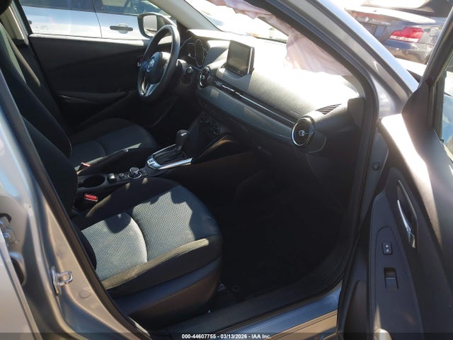 3MYDLBYV9JY317417 Toyota YARIS IA
