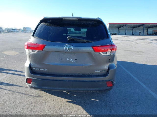 Продаж на аукціоні авто 2017 Toyota Highlander Xle, vin: 5TDJZRFH0HS458108, номер лоту: 44607769