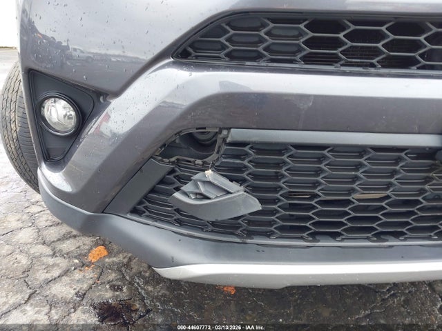 JTMJFREVXGJ072811 Toyota RAV4 SE