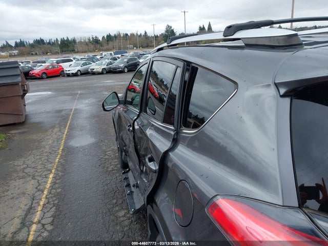 JTMJFREVXGJ072811 Toyota RAV4 SE