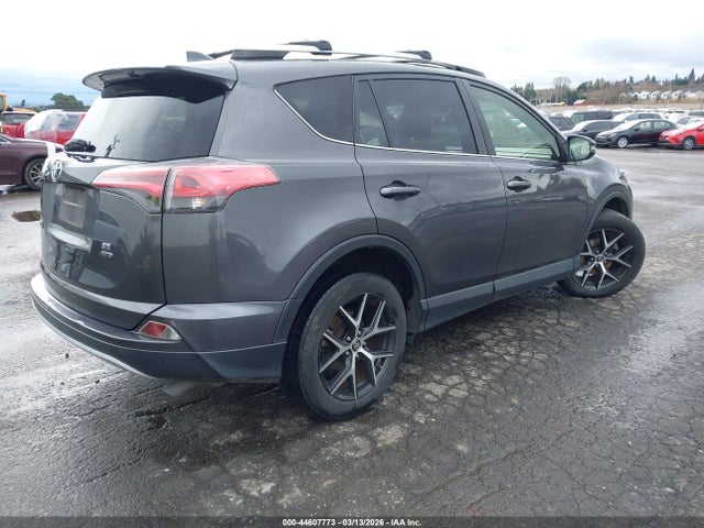 JTMJFREVXGJ072811 Toyota RAV4 SE