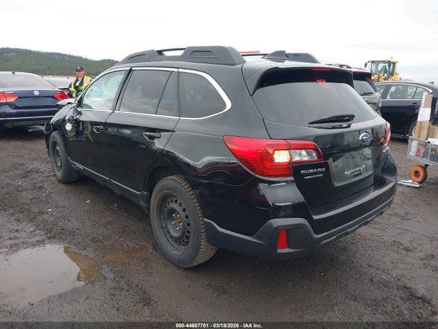 2018 SUBARU OUTBACK 4S4BSAFC0J3381502 Photo 2