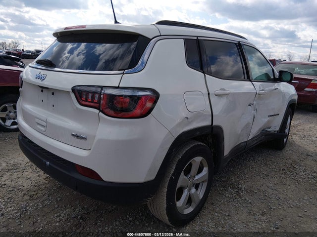 2017 Jeep New Compass Latitude Fwd მანქანა იყიდება აუქციონზე, vin: 3C4NJCBBXHT690826, აუქციონის ნომერი: 44607800