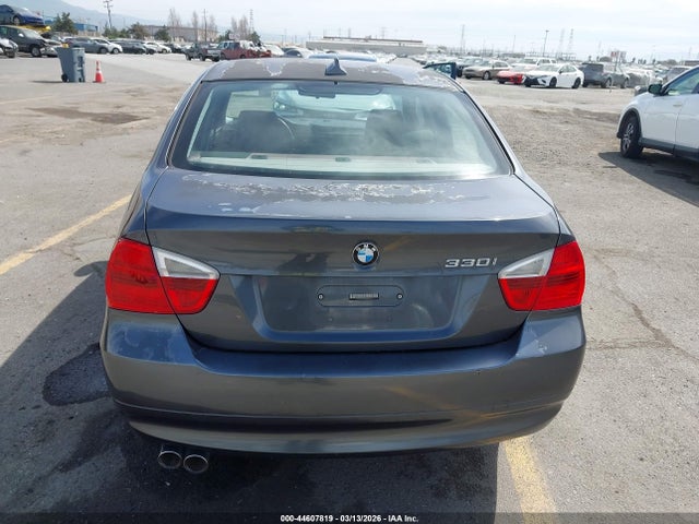 2006 Bmw 330i მანქანა იყიდება აუქციონზე, vin: WBAVB33516PS10466, აუქციონის ნომერი: 44607819