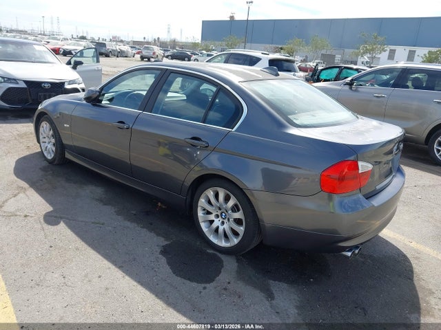2006 BMW 330I WBAVB33516PS10466 Photo 2