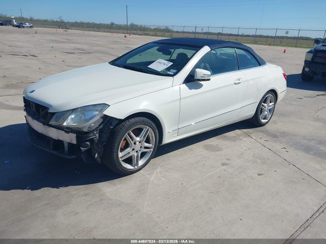 44607824 :رقم المزاد ، WDDKK5GF2BF076786 vin ، 2011 Mercedes-benz E 350 مزاد بيع