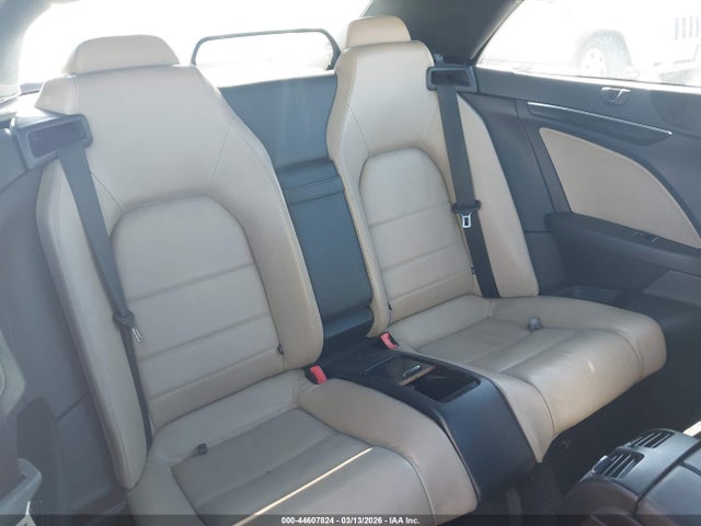 44607824 :رقم المزاد ، WDDKK5GF2BF076786 vin ، 2011 Mercedes-benz E 350 مزاد بيع